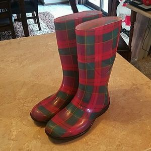 Women's size 6 rain boots